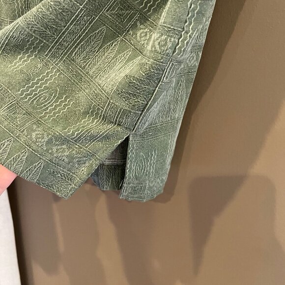 Men's St. John's Bay Silk Sage Green Button Down, Short Sleeve, Size Large - Picture 6 of 10